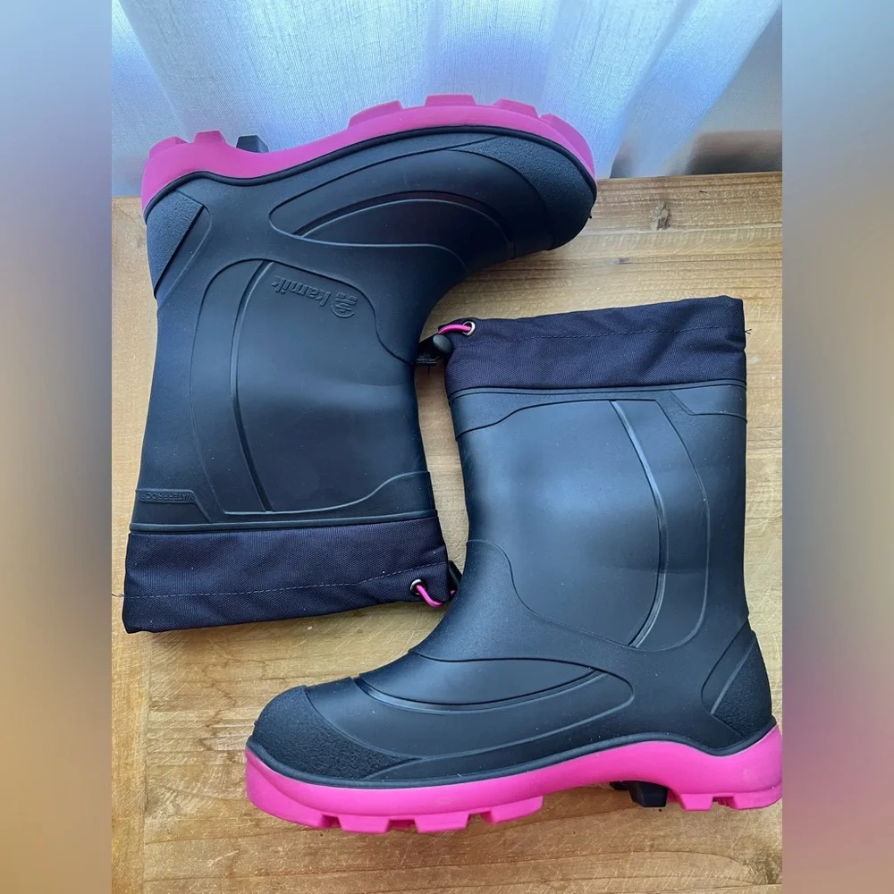 Kamik Snobuster I in Navy and Magenta Size 4 New